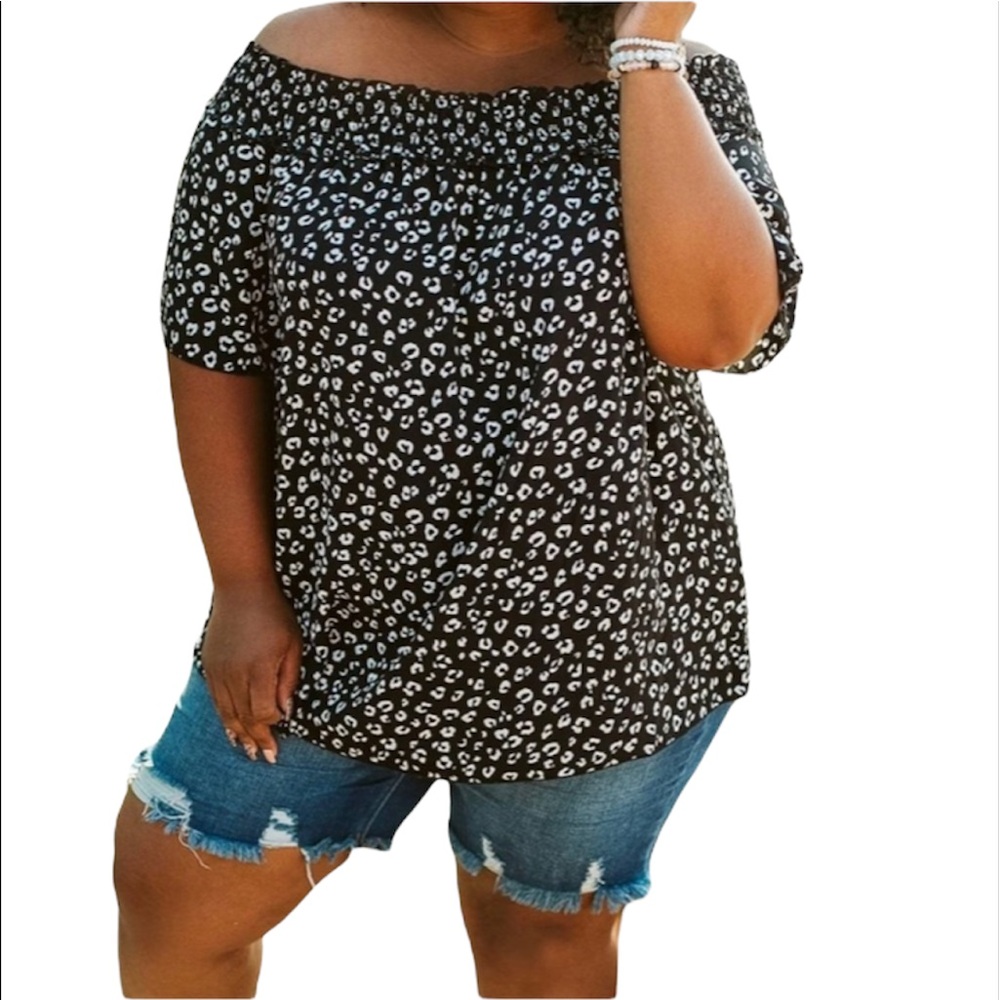 Off shoulder top size 2X